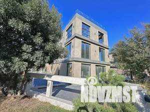 Коттедж 360м&sup2;, 3-этажный, участок 4 сот.  