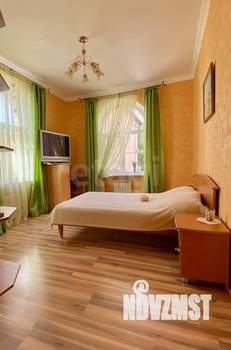 Дом 244м², 2-этажный, участок 7 сот.  