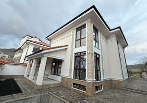 Дом 350м&sup2;, 3-этажный, участок 4 сот.  