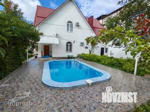 Дом 240м&sup2;, 2-этажный, участок 11 сот.  