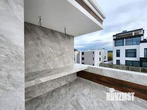 Коттедж 293м&sup2;, 3-этажный, участок 4 сот.  