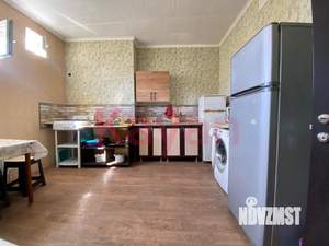Дом 600м², 3-этажный, участок 6 сот.  