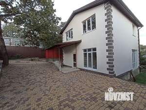 Дом 122м&sup2;, 2-этажный, участок 5 сот.  