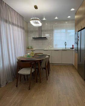 Дом 146м&sup2;, 2-этажный, участок 4 сот.  