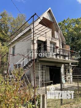 Дом 79м&sup2;, 3-этажный, участок 10 сот.  