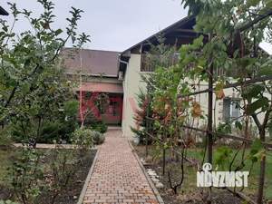 Дом 320м&sup2;, 2-этажный, участок 7 сот.  