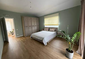 Дом 146м&sup2;, 2-этажный, участок 4 сот.  