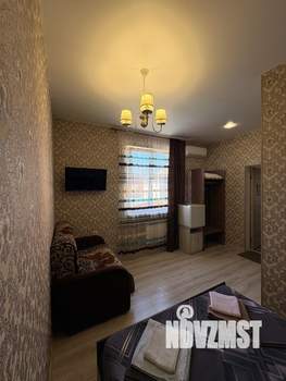 Дом 292м&sup2;, 2-этажный, участок 4 сот.  