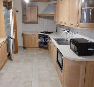 Дом 516м&sup2;, 4-этажный, участок 8 сот.  