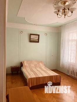 Дом 420м², 3-этажный, участок 5 сот.  