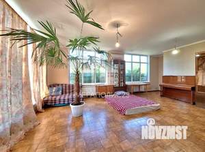Дом 178м², 2-этажный, участок 5 сот.  