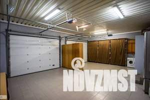 Коттедж 893м&sup2;, 4-этажный, участок 10 сот.  