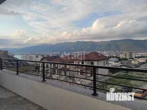 Дом 271м², 3-этажный, участок 3 сот.  