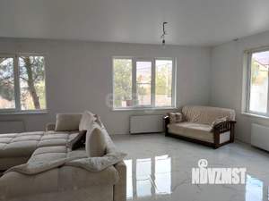 Дом 200м&sup2;, 3-этажный, участок 4 сот.  