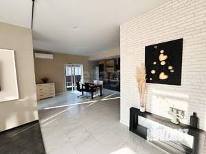 Дом 190м&sup2;, 3-этажный, участок 3 сот.  