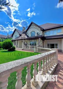 Дом 310м&sup2;, 2-этажный, участок 9 сот.  