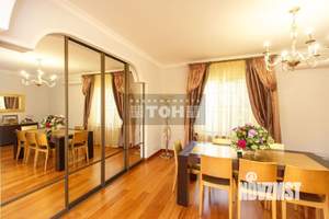 Коттедж 420м&sup2;, 2-этажный, участок 5 сот.  