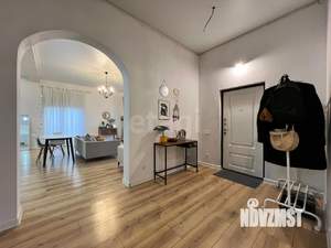 Дом 488м&sup2;, 2-этажный, участок 4 сот.  