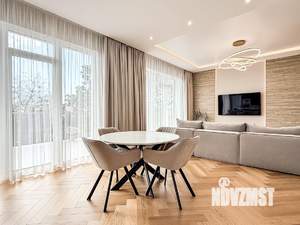 Коттедж 265м², 3-этажный, участок 4 сот.  