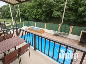 Дом 325м&sup2;, 3-этажный, участок 10 сот.  