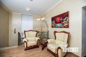 Дом 346м&sup2;, 3-этажный, участок 910 сот.  