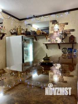 Дом 600м&sup2;, 3-этажный, участок 7 сот.  