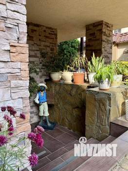 Дом 600м&sup2;, 3-этажный, участок 7 сот.  