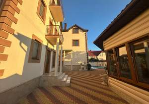 Дом 663м², 3-этажный, участок 7 сот.  