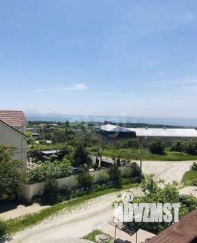 Дом 180м&sup2;, 3-этажный, участок 2 сот.  