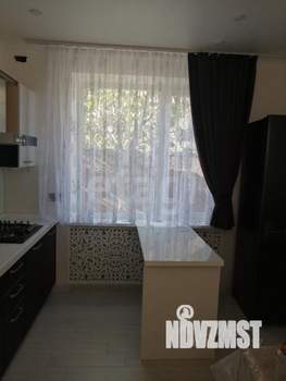 Дом 188м&sup2;, 3-этажный, участок 14 сот.  