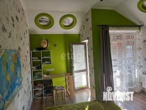 Дом 205м&sup2;, 3-этажный, участок 5 сот.  