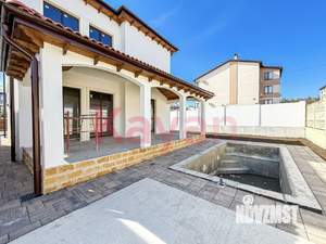 Дом 160м&sup2;, 2-этажный, участок 4 сот.  