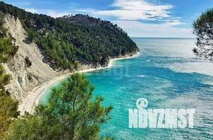 Дом 218м&sup2;, 2-этажный, участок 4 сот.  