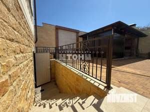 Коттедж 399м&sup2;, 2-этажный, участок 7 сот.  