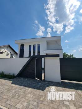 Дом 260м&sup2;, 3-этажный, участок 4 сот.  