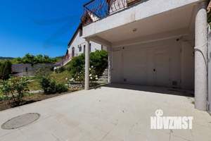 Дом 448м&sup2;, 3-этажный, участок 23 сот.  