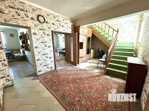 Дом 180м&sup2;, 2-этажный, участок 4 сот.  