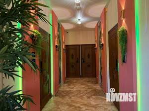 Дом 600м&sup2;, 3-этажный, участок 5 сот.  