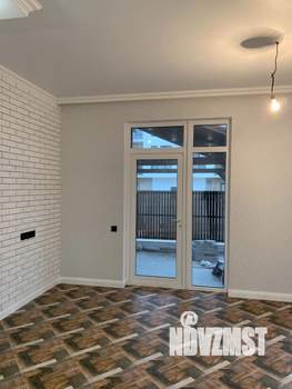 Дом 171м&sup2;, 3-этажный, участок 2 сот.  