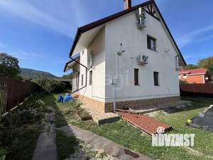 Дом 195м&sup2;, 2-этажный, участок 10 сот.  