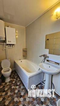 Дом 182м², 3-этажный, участок 3 сот.  