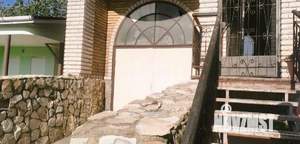 Дом 450м&sup2;, 3-этажный, участок 6 сот.  