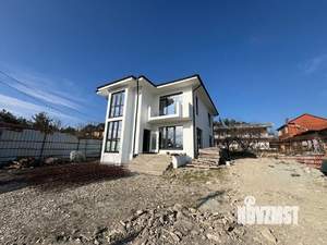 Дом 192м&sup2;, 2-этажный, участок 4 сот.  