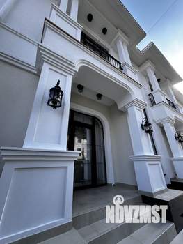 Коттедж 365м², 2-этажный, участок 6 сот.  