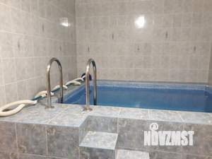 Дом 389м&sup2;, 3-этажный, участок 6 сот.  