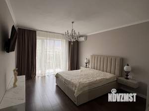 Коттедж 200м&sup2;, 2-этажный, участок 4 сот.  