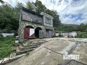 Дом 100м&sup2;, 2-этажный, участок 7 сот.  