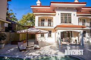 Коттедж 276м&sup2;, 3-этажный, участок 5 сот.  