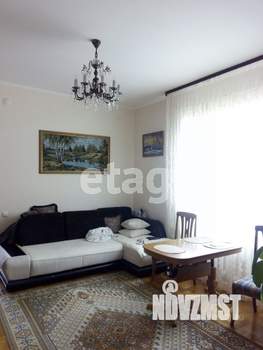 Дом 530м&sup2;, 3-этажный, участок 6 сот.  