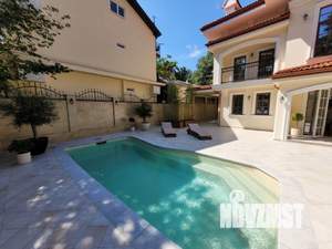 Коттедж 463м&sup2;, 4-этажный, участок 5 сот.  